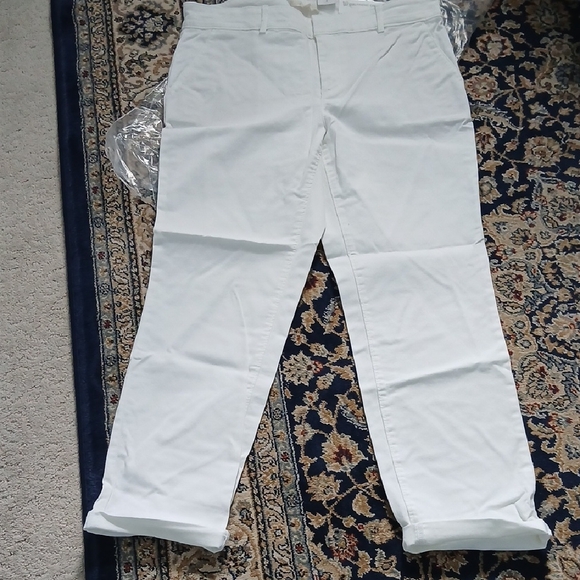 LOFT Crisp White Chino Pants - Picture 4 of 9